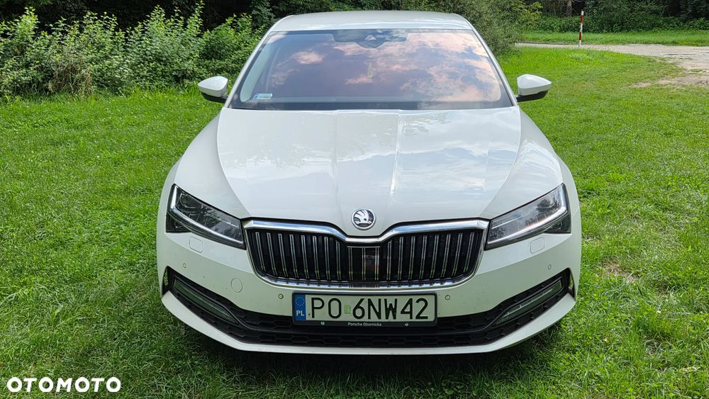 Skoda Superb 2.0 TDI Ambition DSG - 8