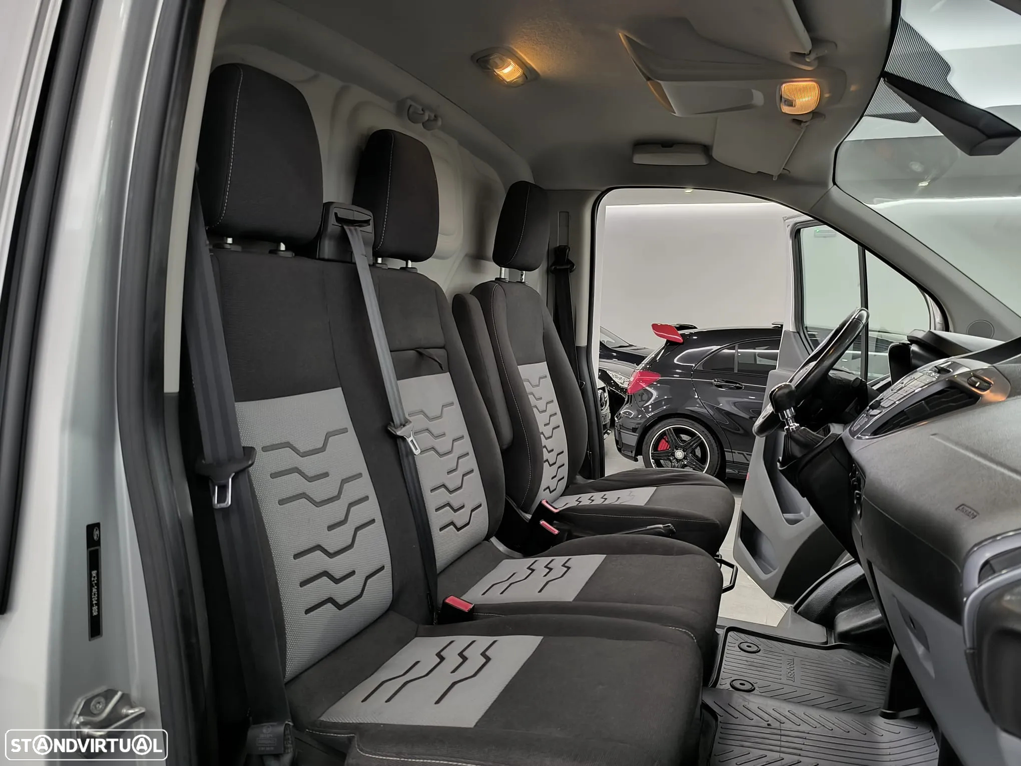 Ford Transit Custom 2.2 TDCI 290 L1 Trend - 29