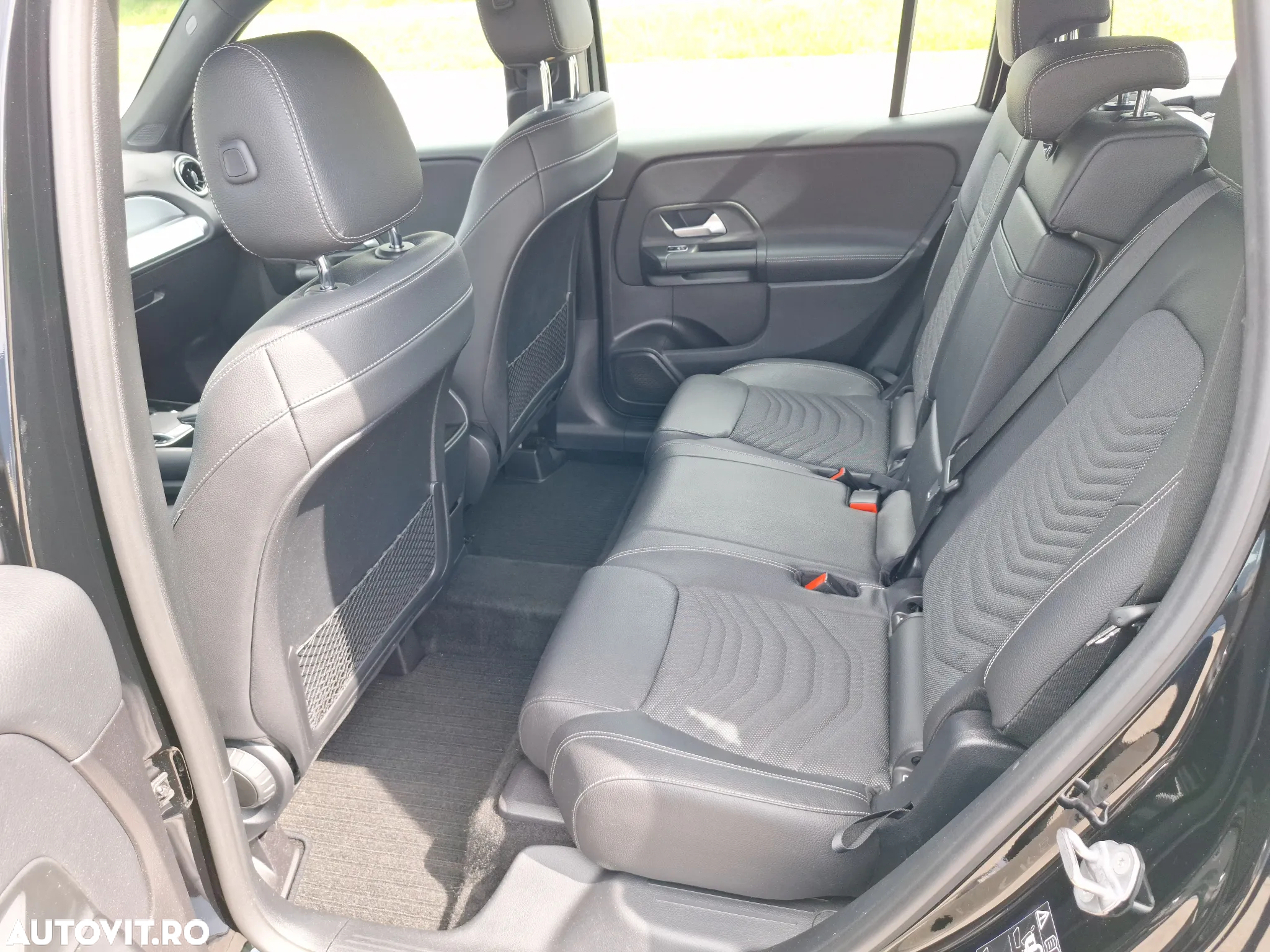 Mercedes-Benz GLB 250 4MATIC Aut. - 11