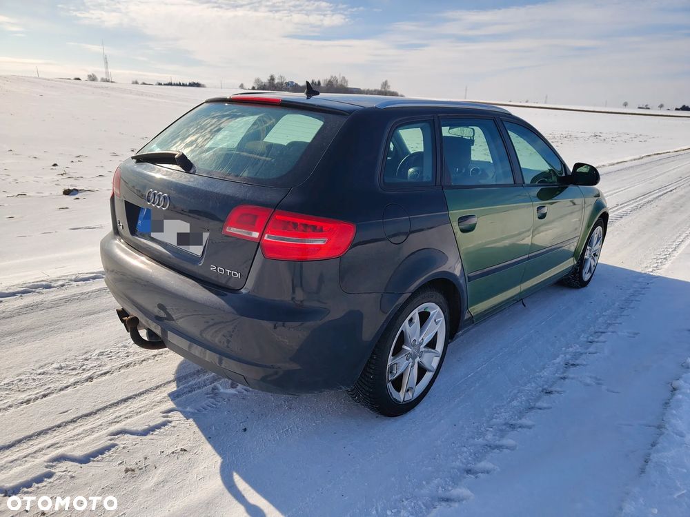 Audi A3 Sportback 2.0 TDI Ambiente - 4