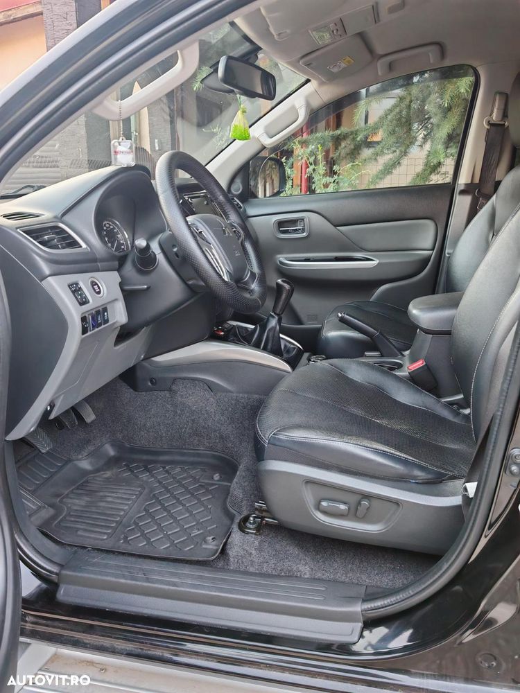 Mitsubishi L200 - 13