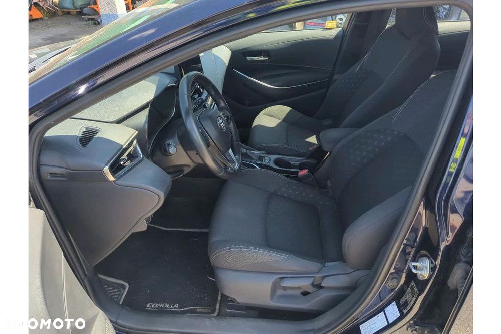 Toyota Corolla 1.8 Hybrid Comfort - 6