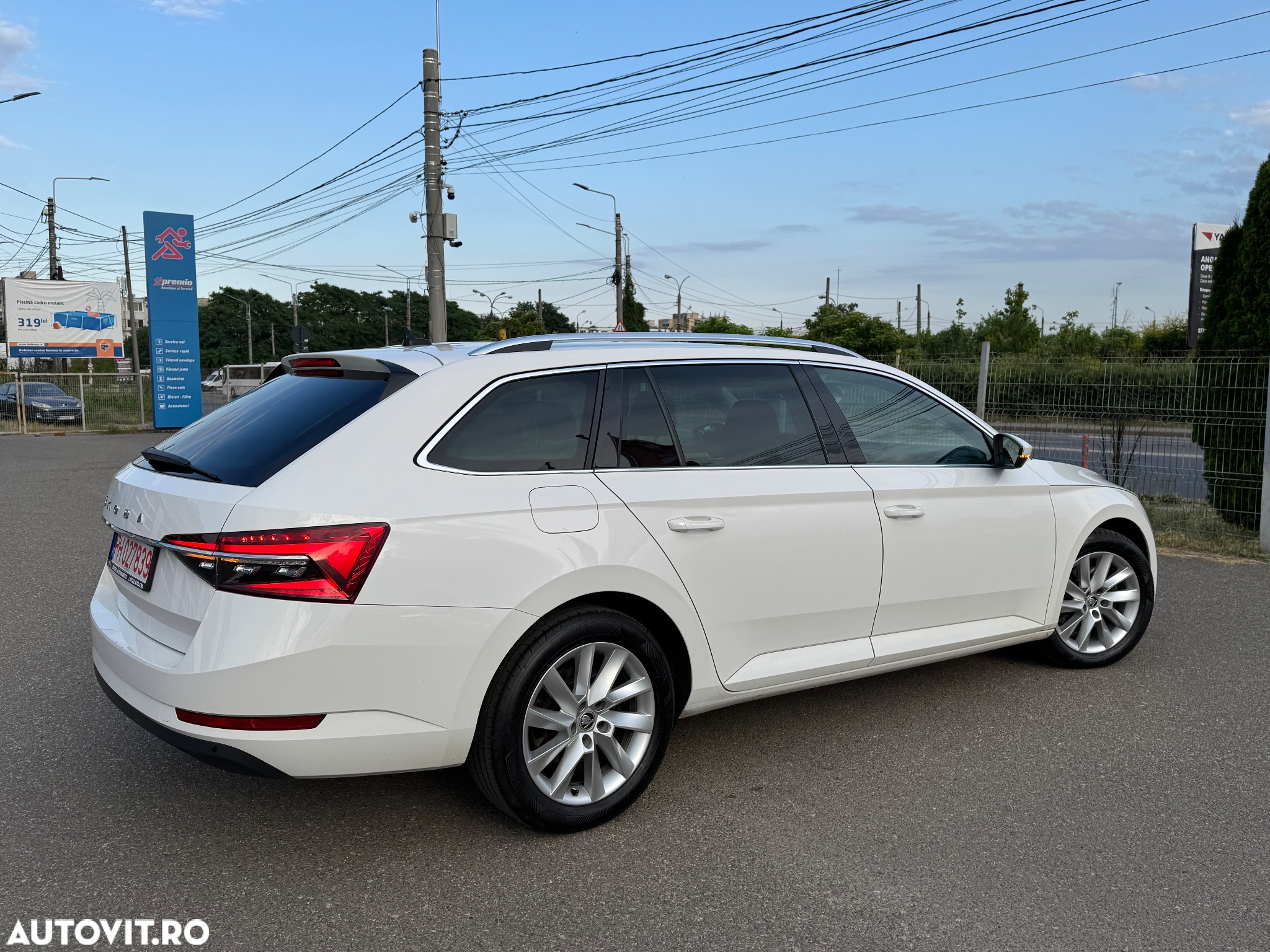 Skoda Superb Combi 2.0 TDI DSG Style - 20