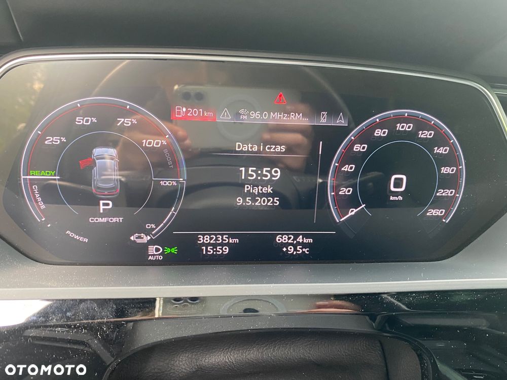 Audi Q8 - 11