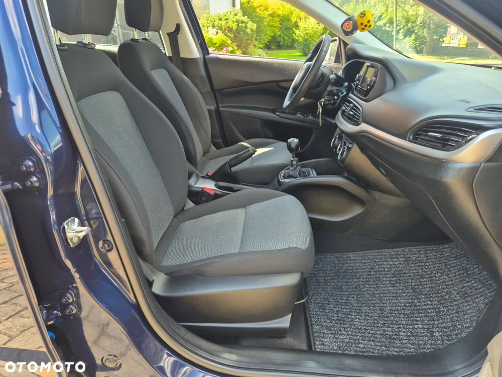 Fiat Tipo 1.4 16v Easy - 12