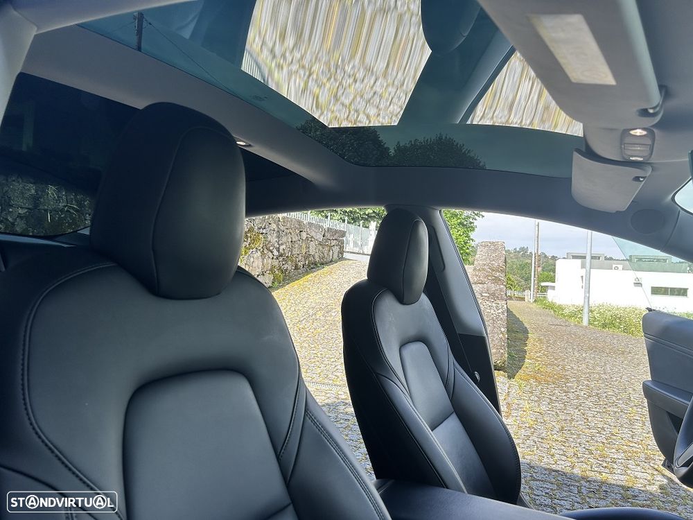 Tesla Model 3 Long Range AWD Dual Motor - 24