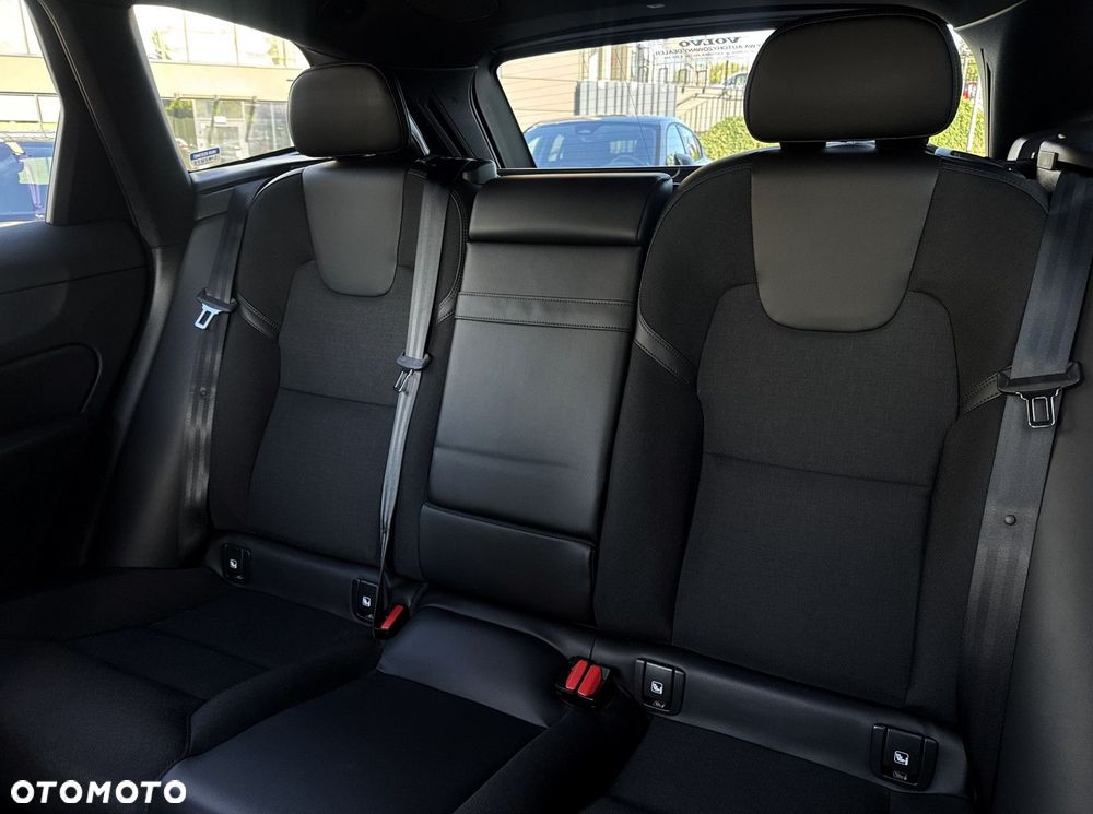 Volvo XC 60 - 25