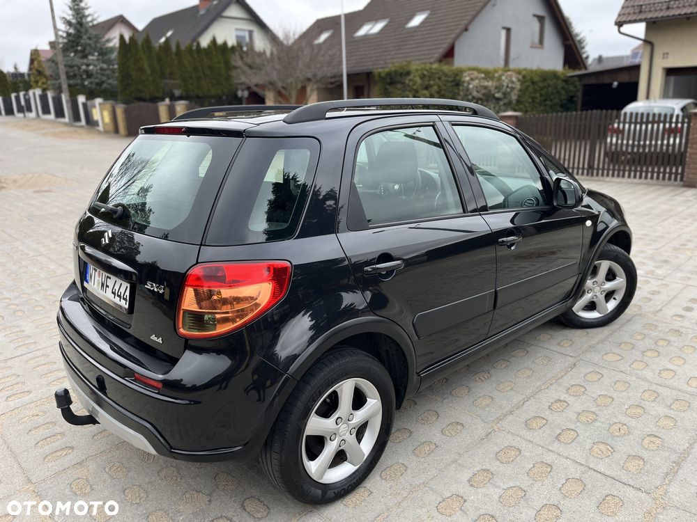 Suzuki SX4 Classic 1.6 VVT 4x4 Comfort - 3