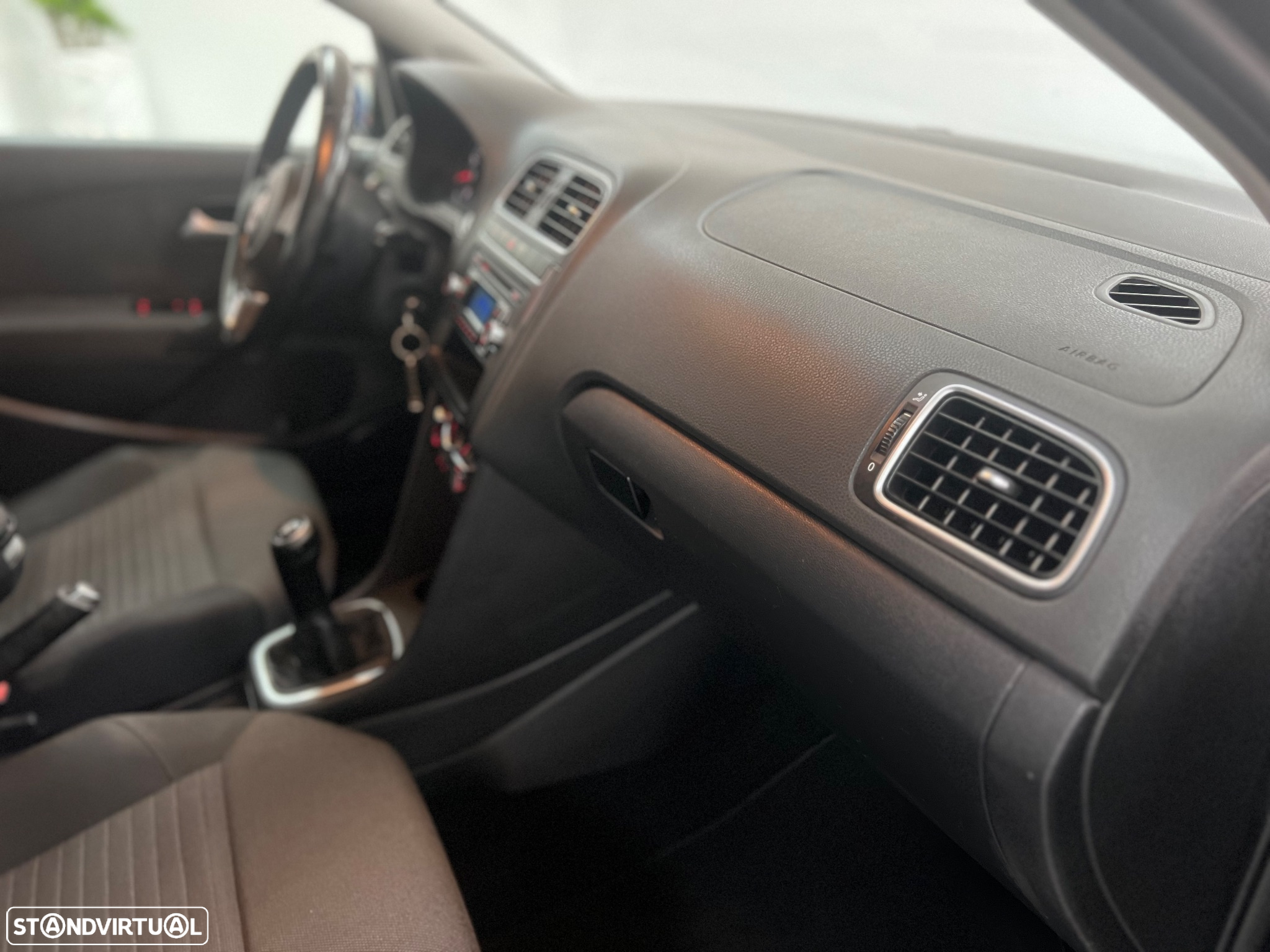 VW Polo 1.2 Confortline - 11