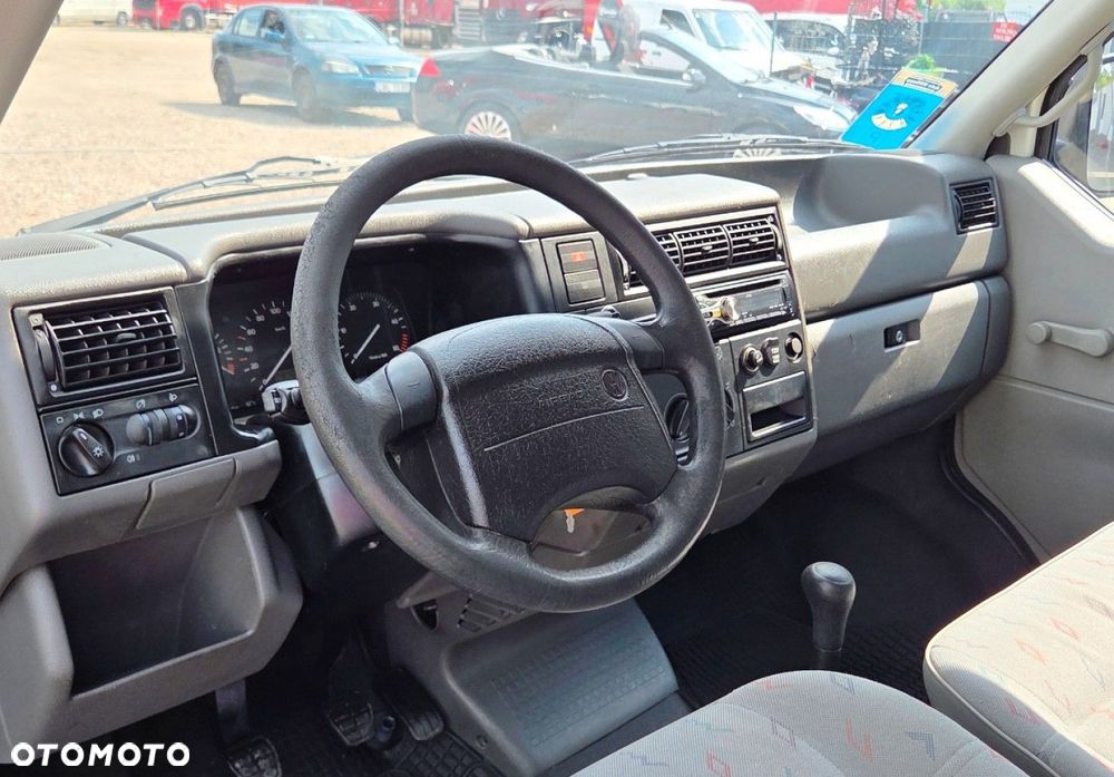 Volkswagen Transporter - 6
