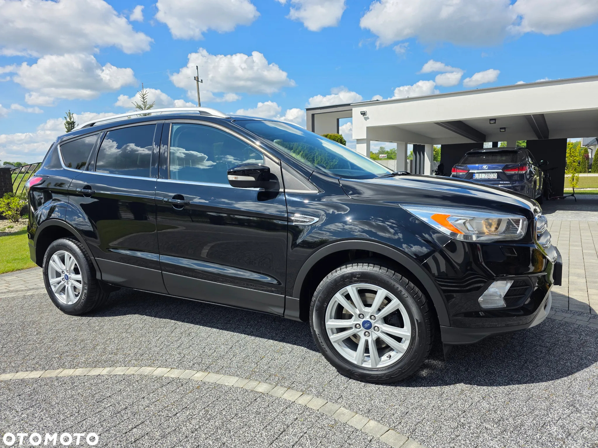 Ford Kuga 2.0 TDCi 2x4 Titanium - 17