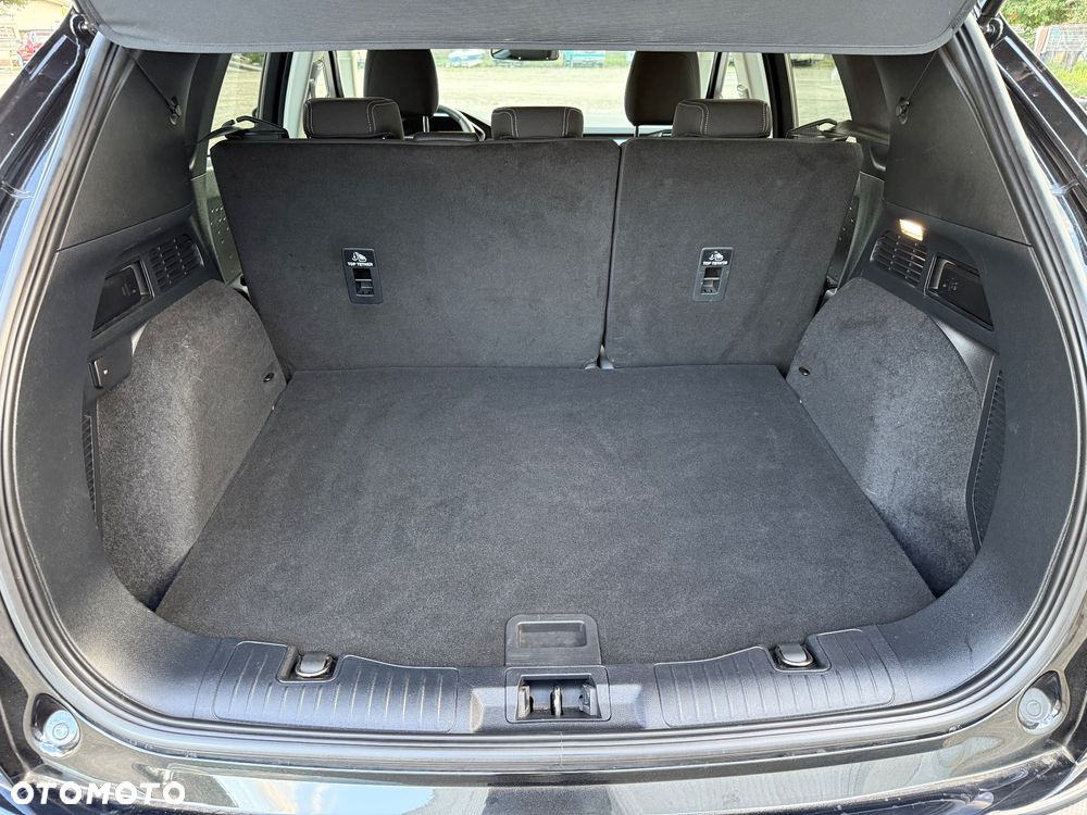 Ford Kuga 2.0 EcoBlue Hybrid TITANIUM X - 17