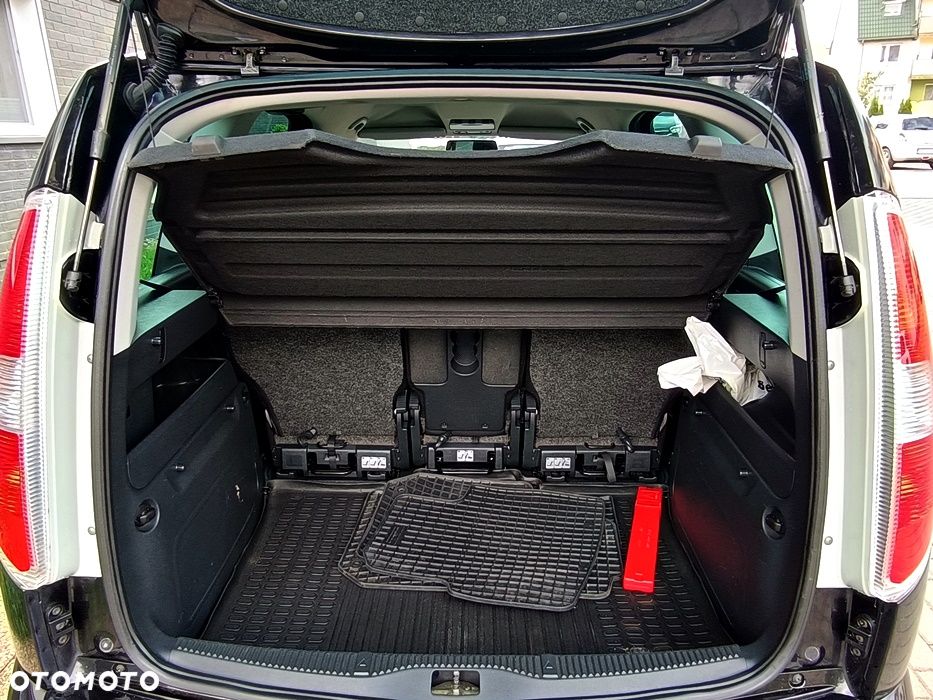 Skoda Roomster 1.4 16V Comfort - 26