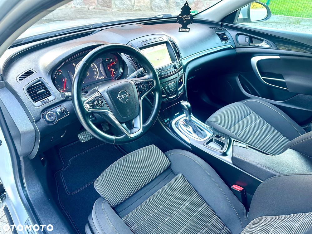 Opel Insignia - 10