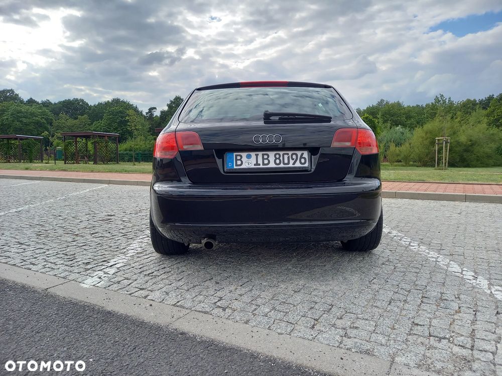 Audi A3 Sportback 1.6 Attraction - 3