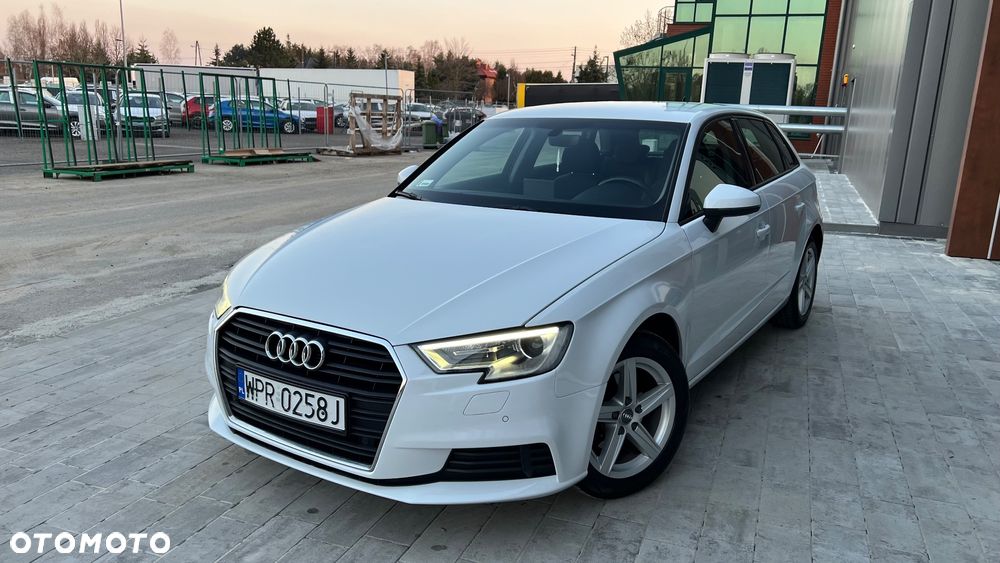 Audi A3 Sportback 1.5 TFSI S tronic - 2