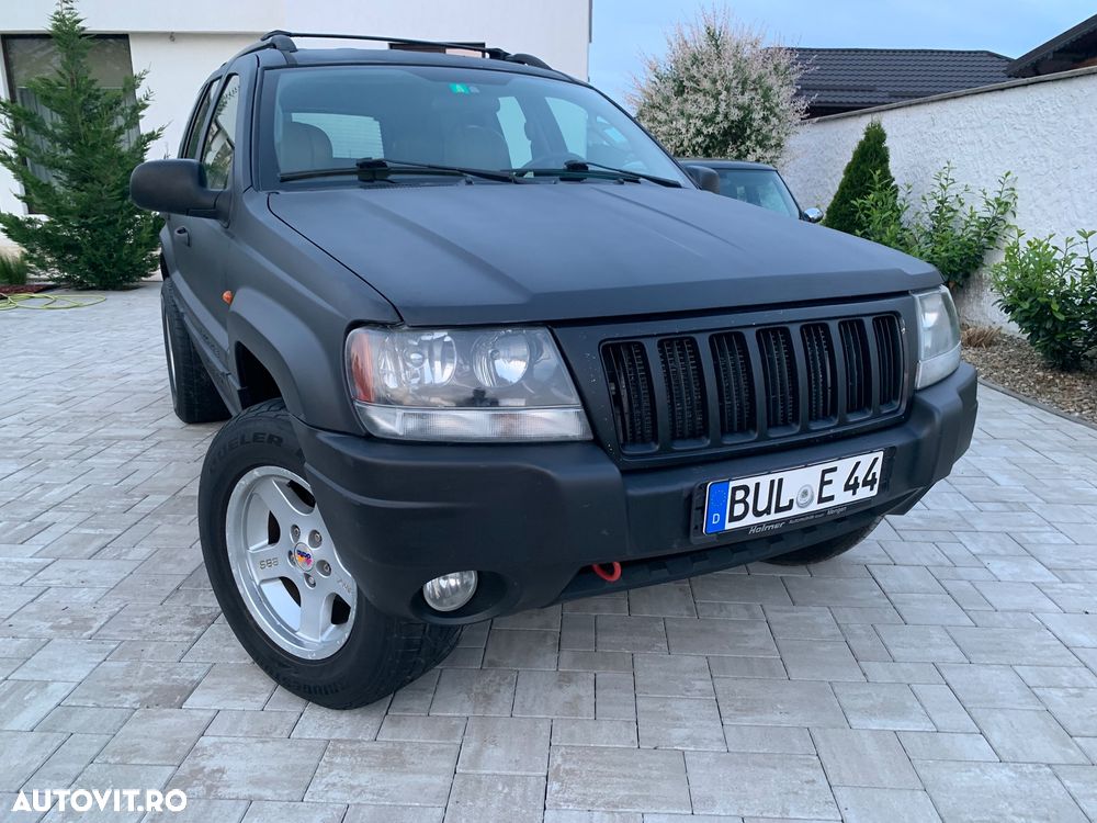 Jeep Grand Cherokee - 17