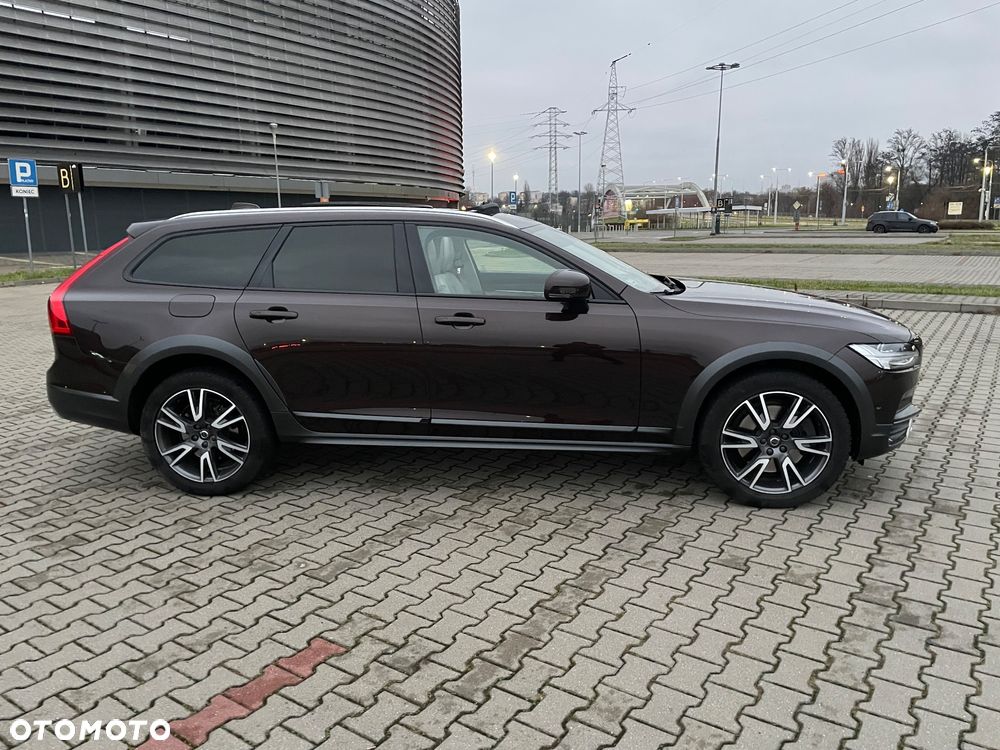 Volvo V90 D5 AWD Momentum Pro - 15