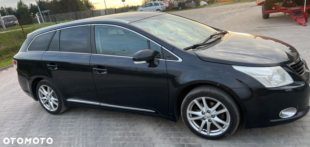 Toyota Avensis 2.0 D-4D Premium - 3