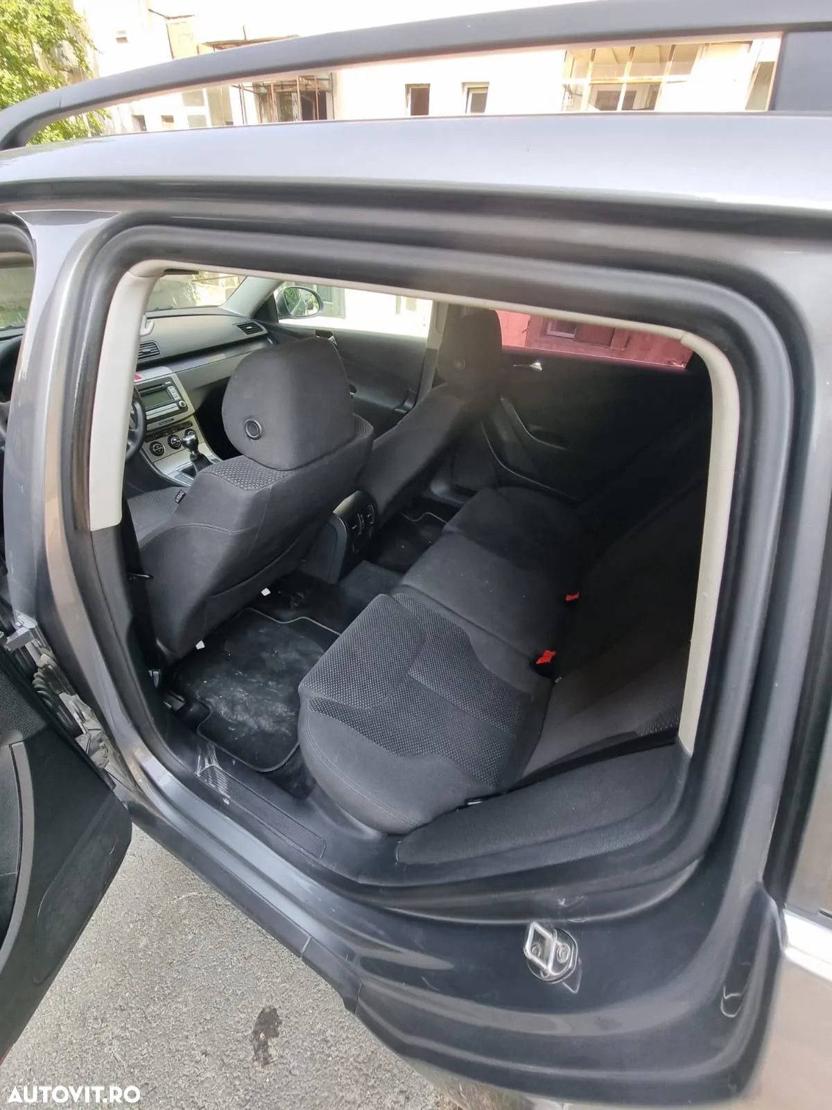 Volkswagen Passat - 4