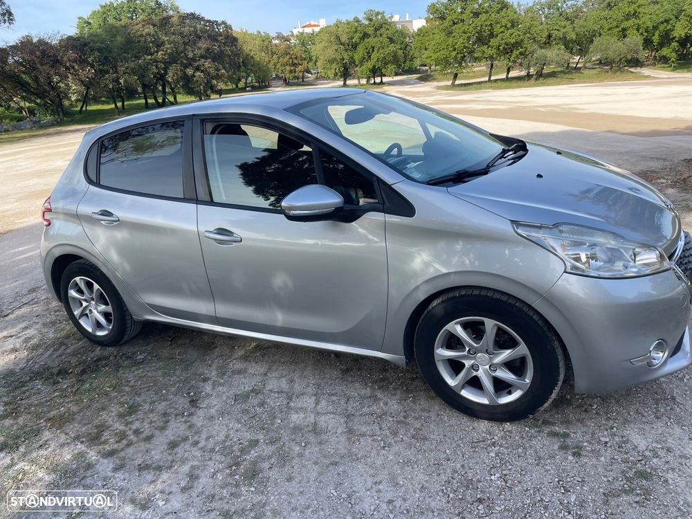 Peugeot 208 1.2 VTi Active - 5