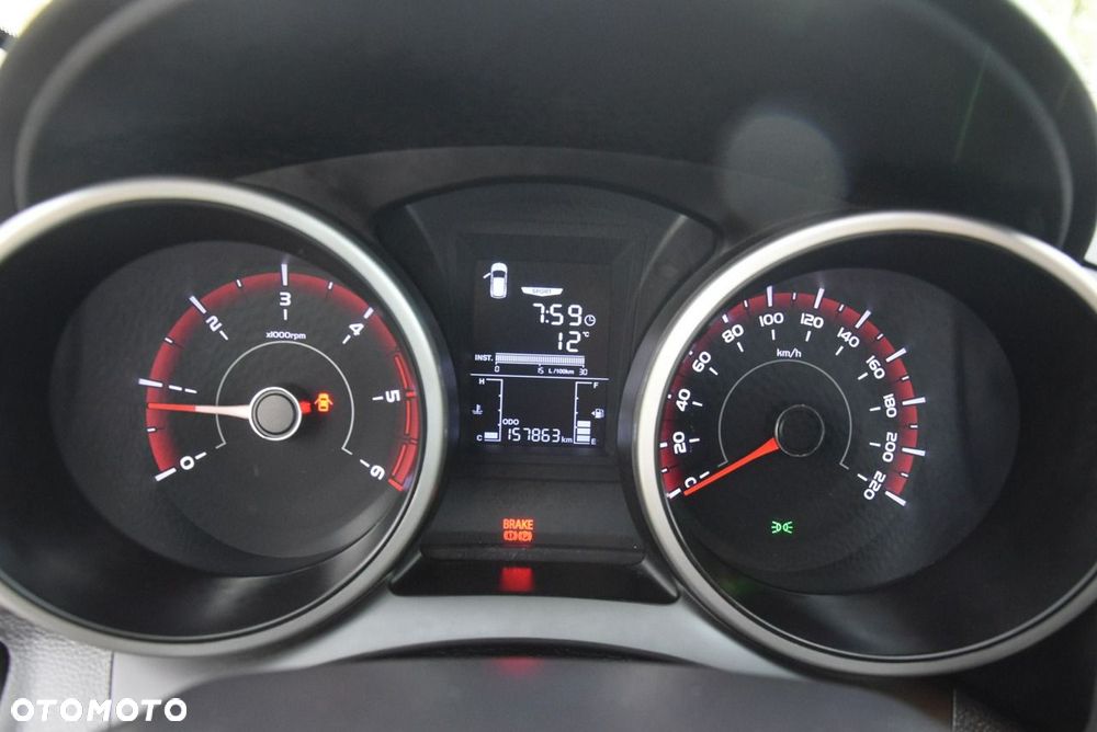 SsangYong/KGM Tivoli e-XDi 160 2WD Sapphire - 24