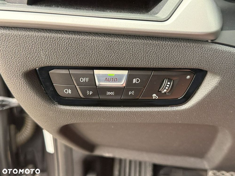 BMW Seria 3 - 24