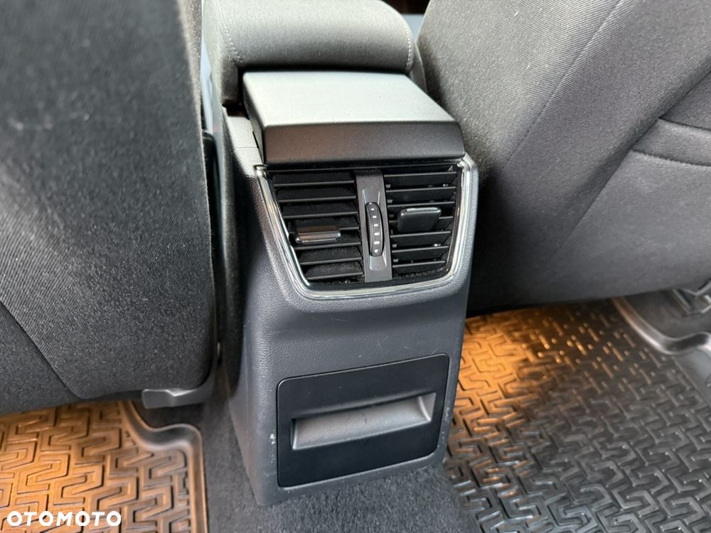 Skoda Octavia 1.6 TDI Ambition DSG - 19