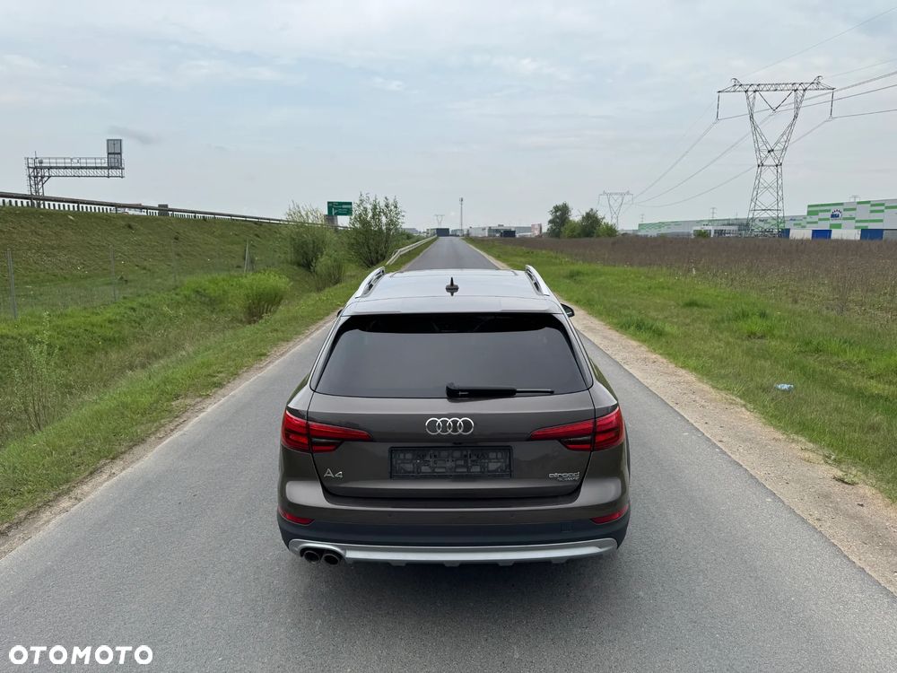 Audi A4 Allroad 2.0 TDI Quattro S tronic - 37