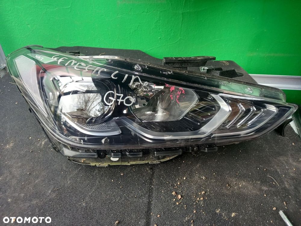 HYUNDAI GENESIS G70 REFLEKTOR LAMPA FULL LED PRAWA - 1