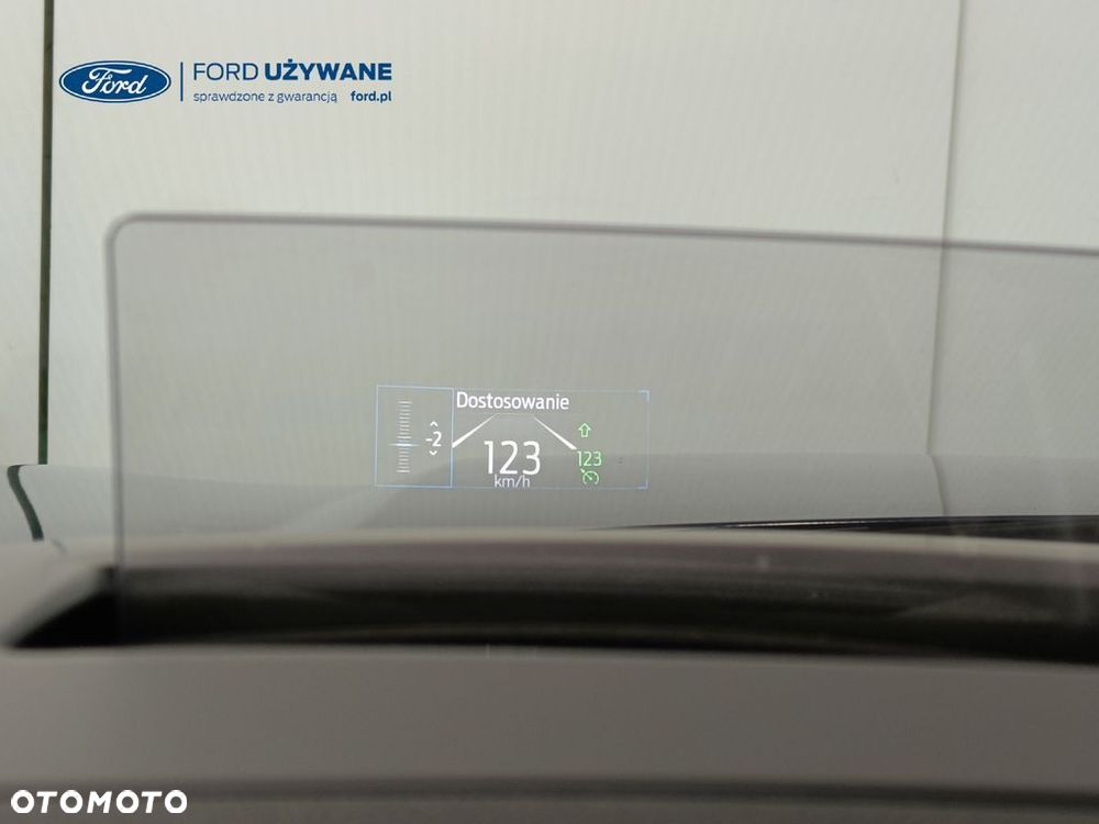 Ford Kuga 2.0 EcoBlue Hybrid TITANIUM - 20