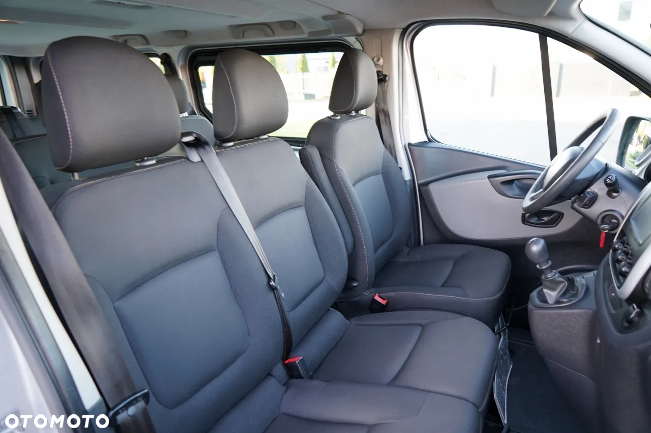 Renault TRAFIC 125 DCI  / BUS / 9 MIEJSC / 2017 ROK / POLSKI SALON / SERWISOWANY - 27