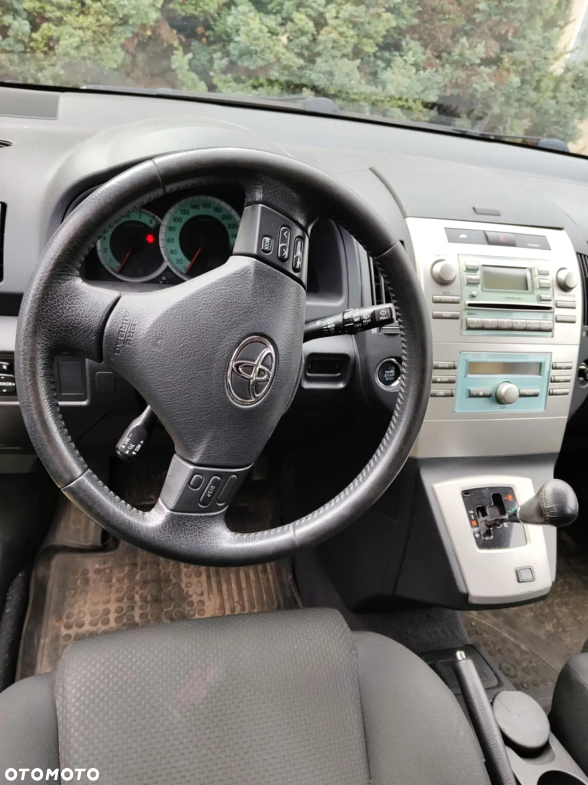 Toyota Corolla Verso 1.8 Prestige 7os MM - 6