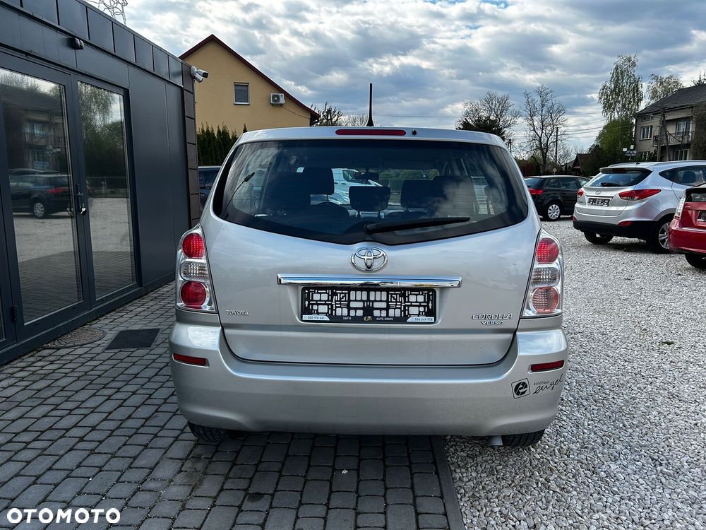 Toyota Corolla Verso 1.8 Sol + 7os - 5