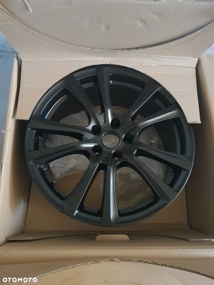 TANIO KOMPLET Nowe Alufelgi 19 Toyota - 4