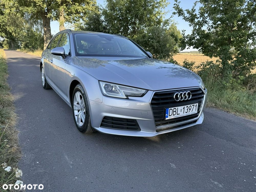 Audi A4 Avant 2.0 TDI S tronic design - 32