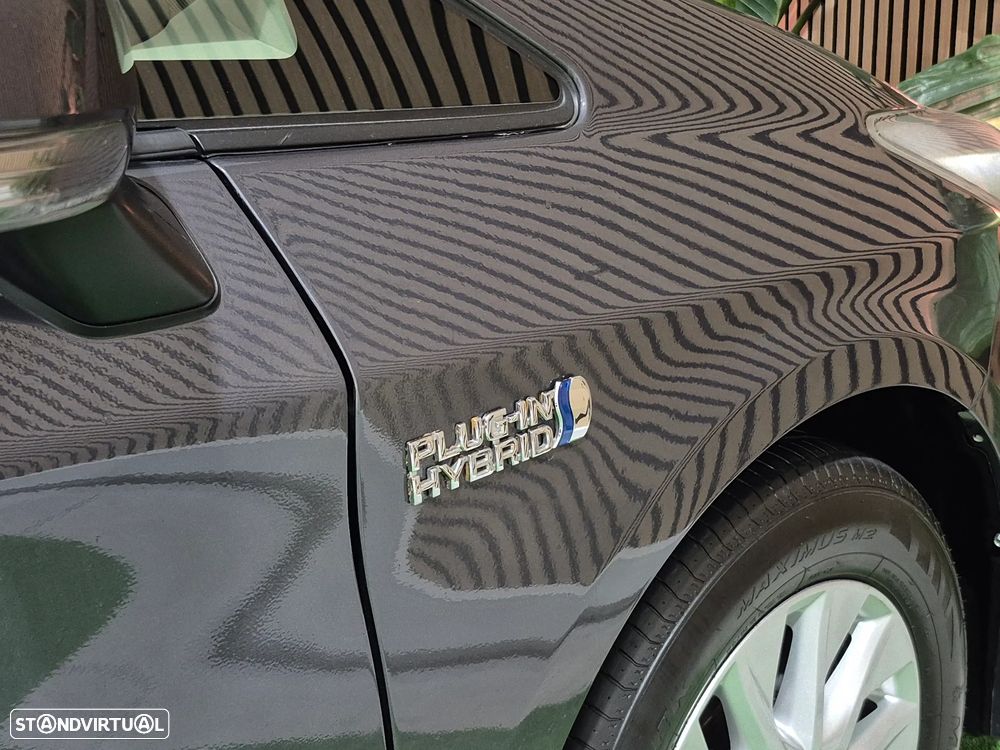 Toyota Prius 1.8 Plug-In Pack Premium - 11