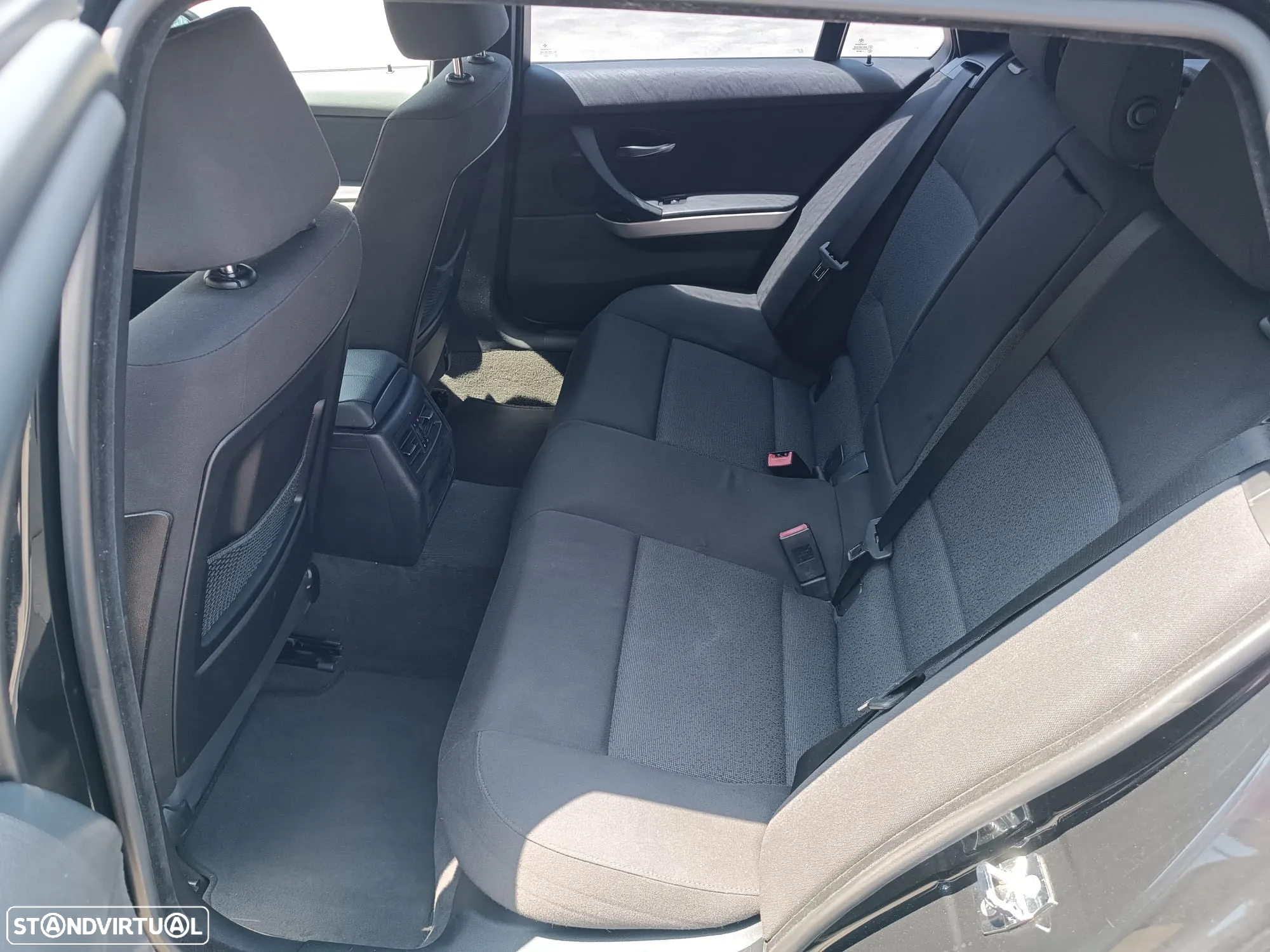 BMW 320 d Touring - 12