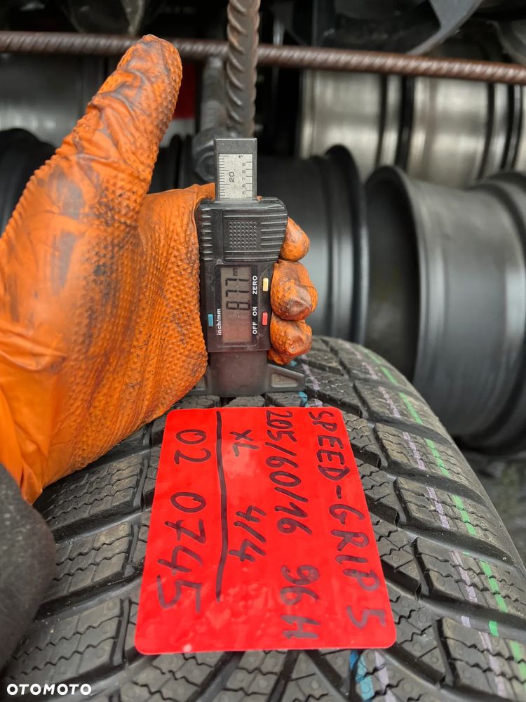 205 60 16 Semperit Speed-Grip 5 4szt. opony zimowe 96 H XL - 2