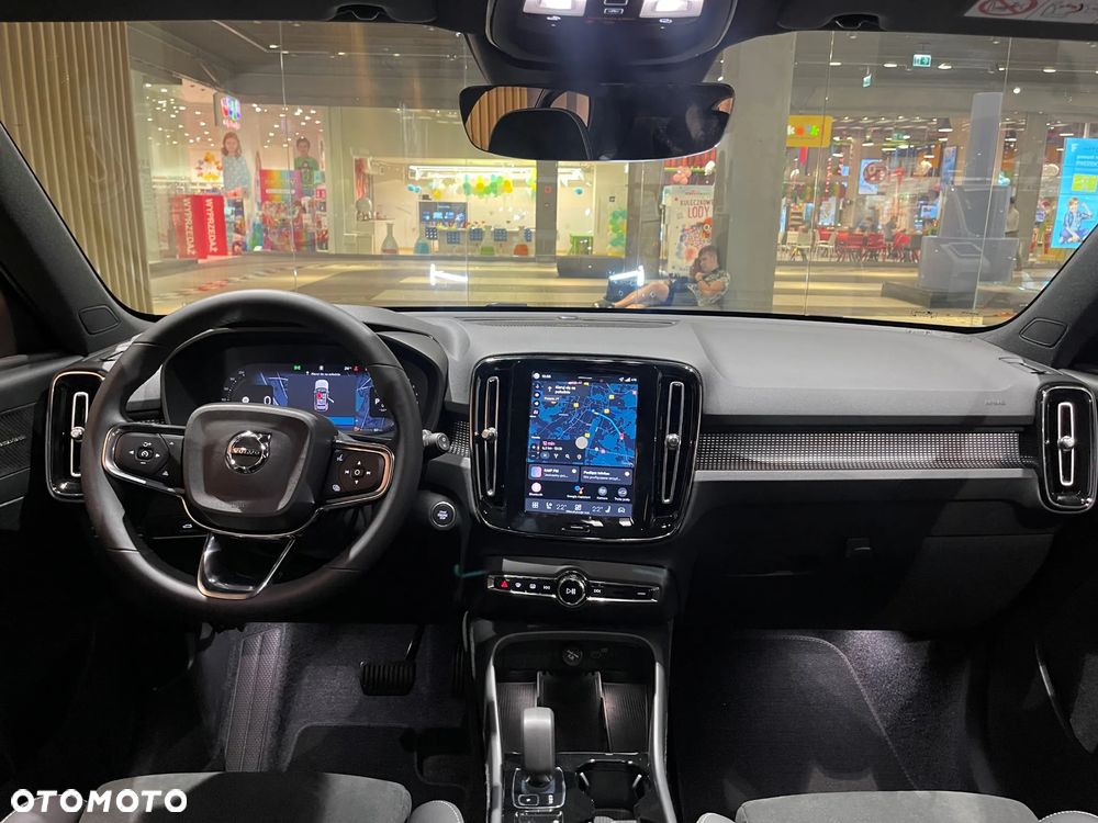 Volvo XC 40 B3 Plus Dark - 7