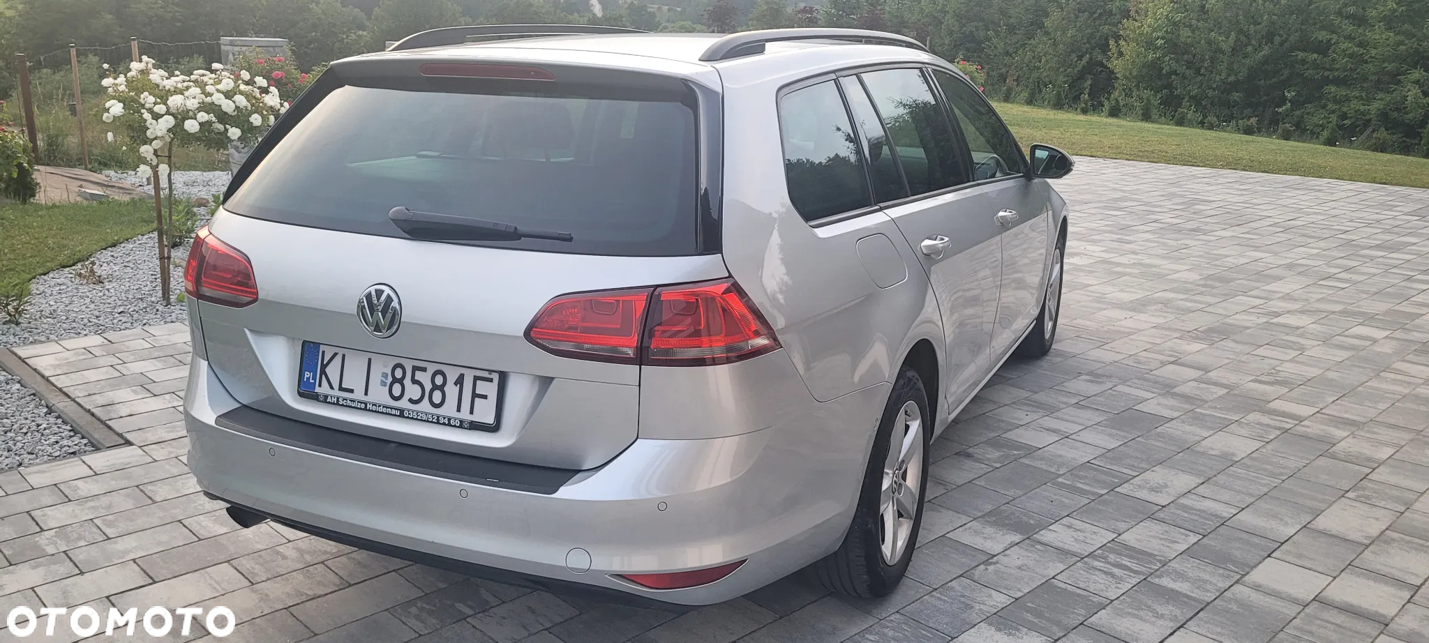 Volkswagen Golf VI 1.6 TDI Comfortline - 6