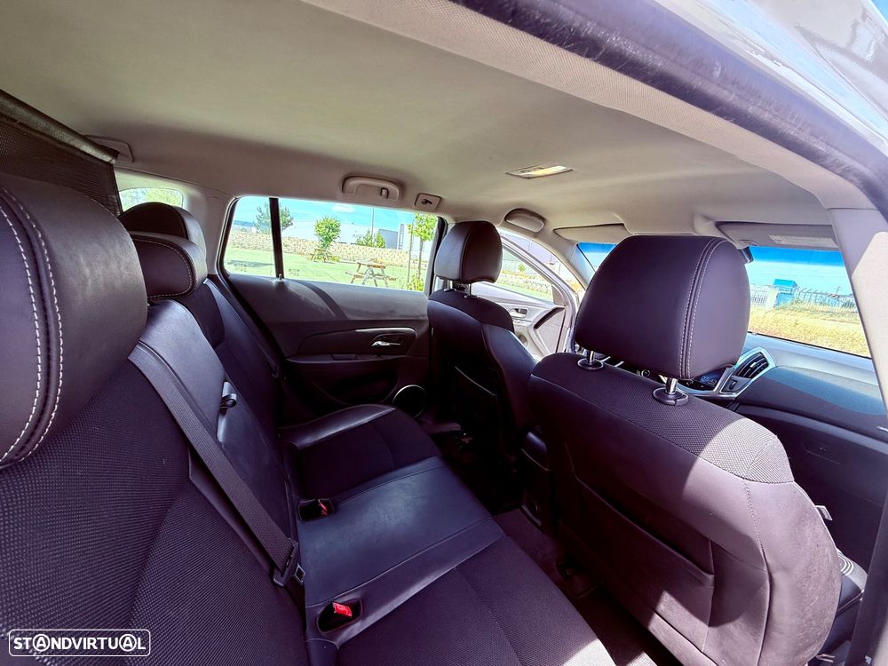 Chevrolet Cruze SW 1.7 VCDi LTZ - 21