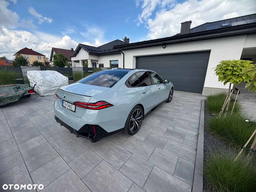 BMW Seria 5 520d mHEV - 12