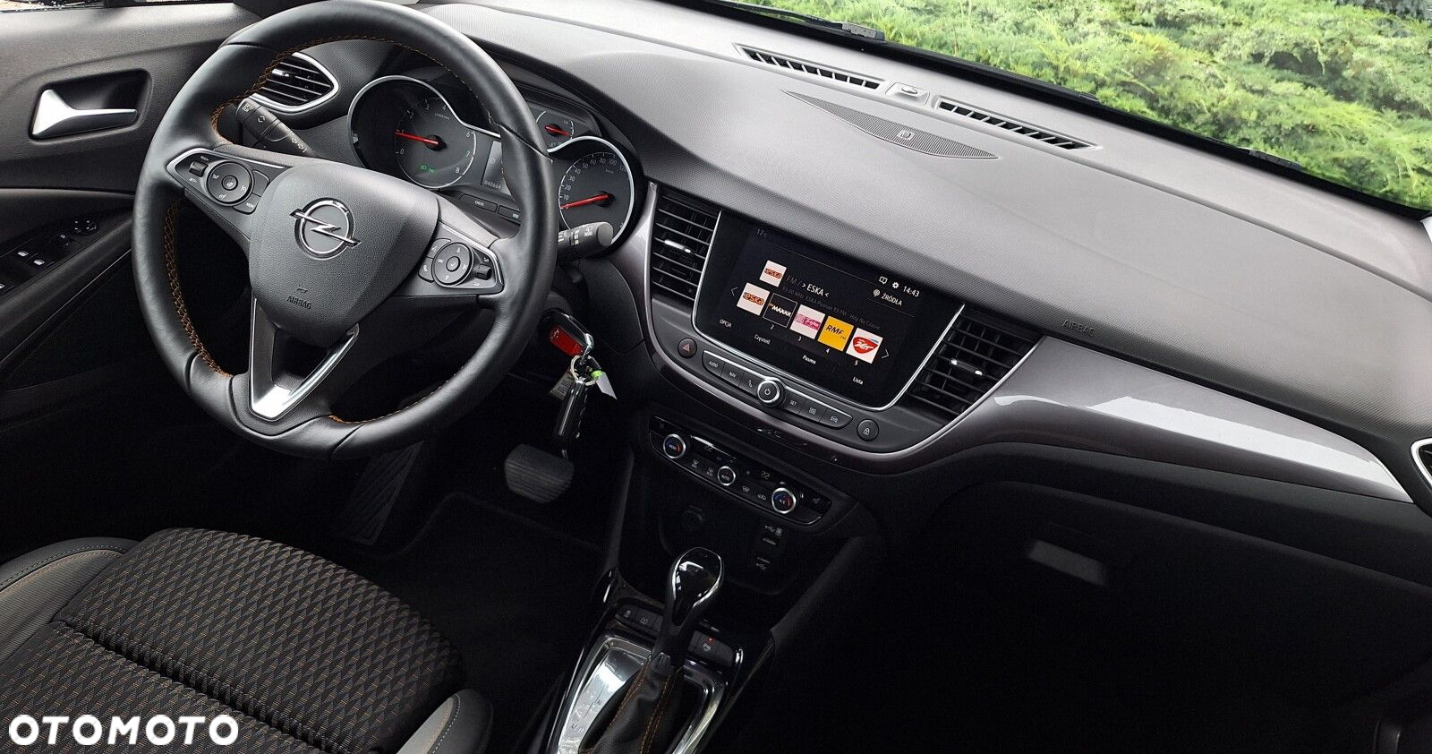 Opel Crossland X - 10