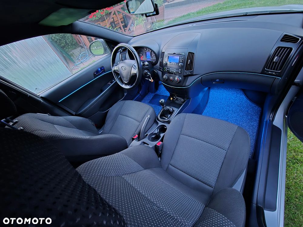 Hyundai i30 1.4 Base - 17