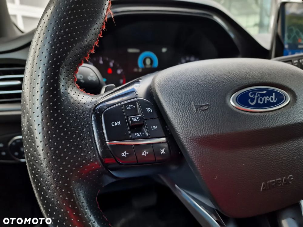 Ford Focus SW 1.5 EcoBoost ST-Line - 13