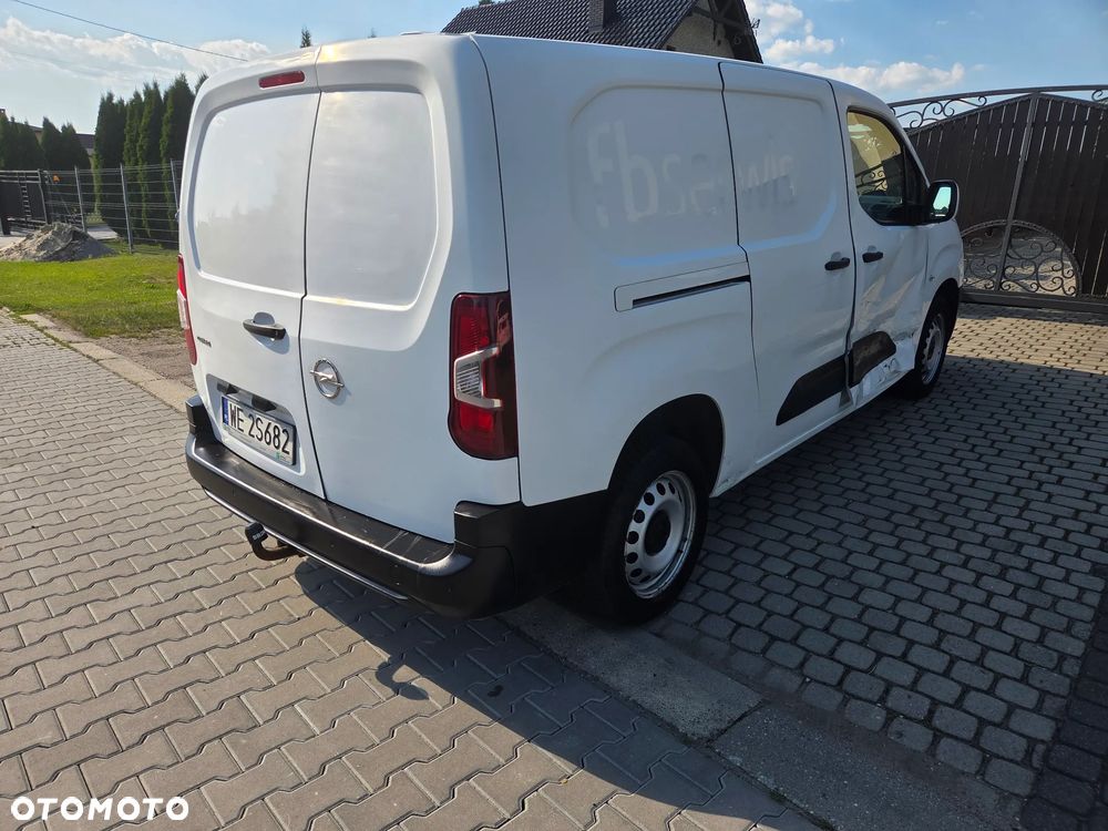 Opel COMBO - 15
