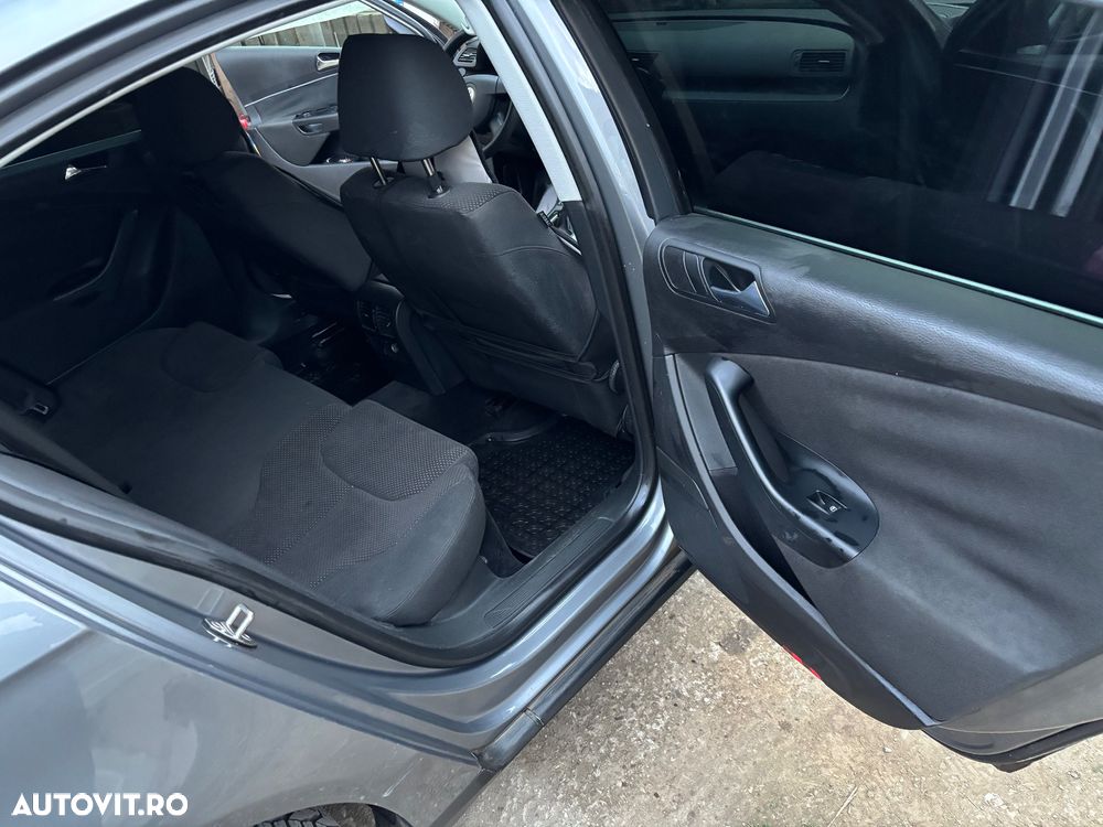 Volkswagen Passat - 7