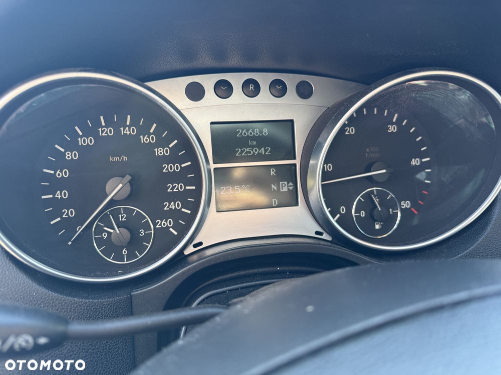 Mercedes-Benz ML - 7