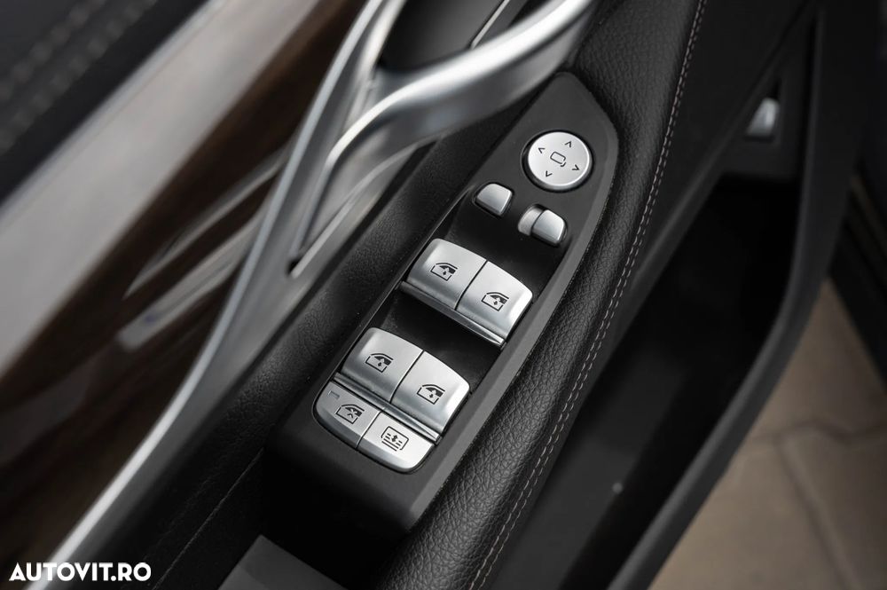 BMW Seria 7 745Le - 19